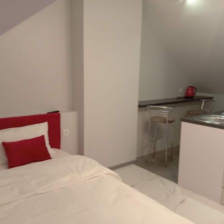 Pure Apartments Vip 5 利沃夫 外观 照片