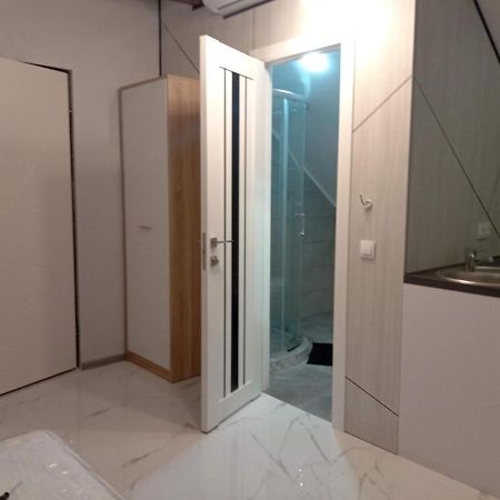 Pure Apartments Vip 5 利沃夫 外观 照片